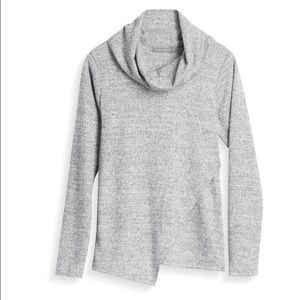 Lightweight Women’s Sweater